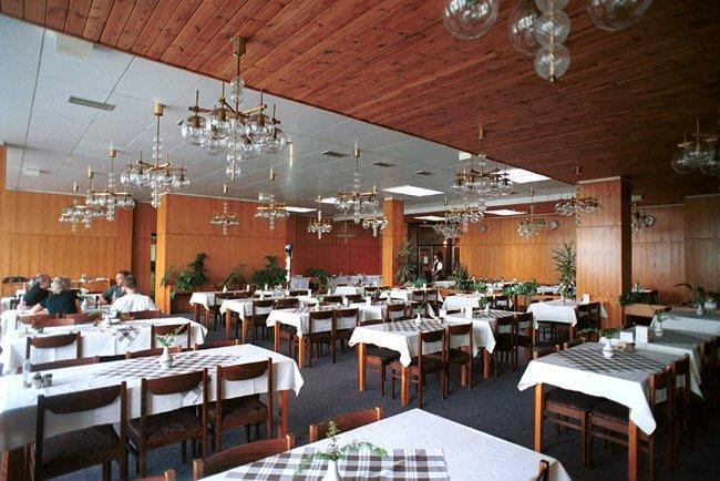 Hotel Petr Bezruc Frýdlant nad Ostravicí Dış mekan fotoğraf